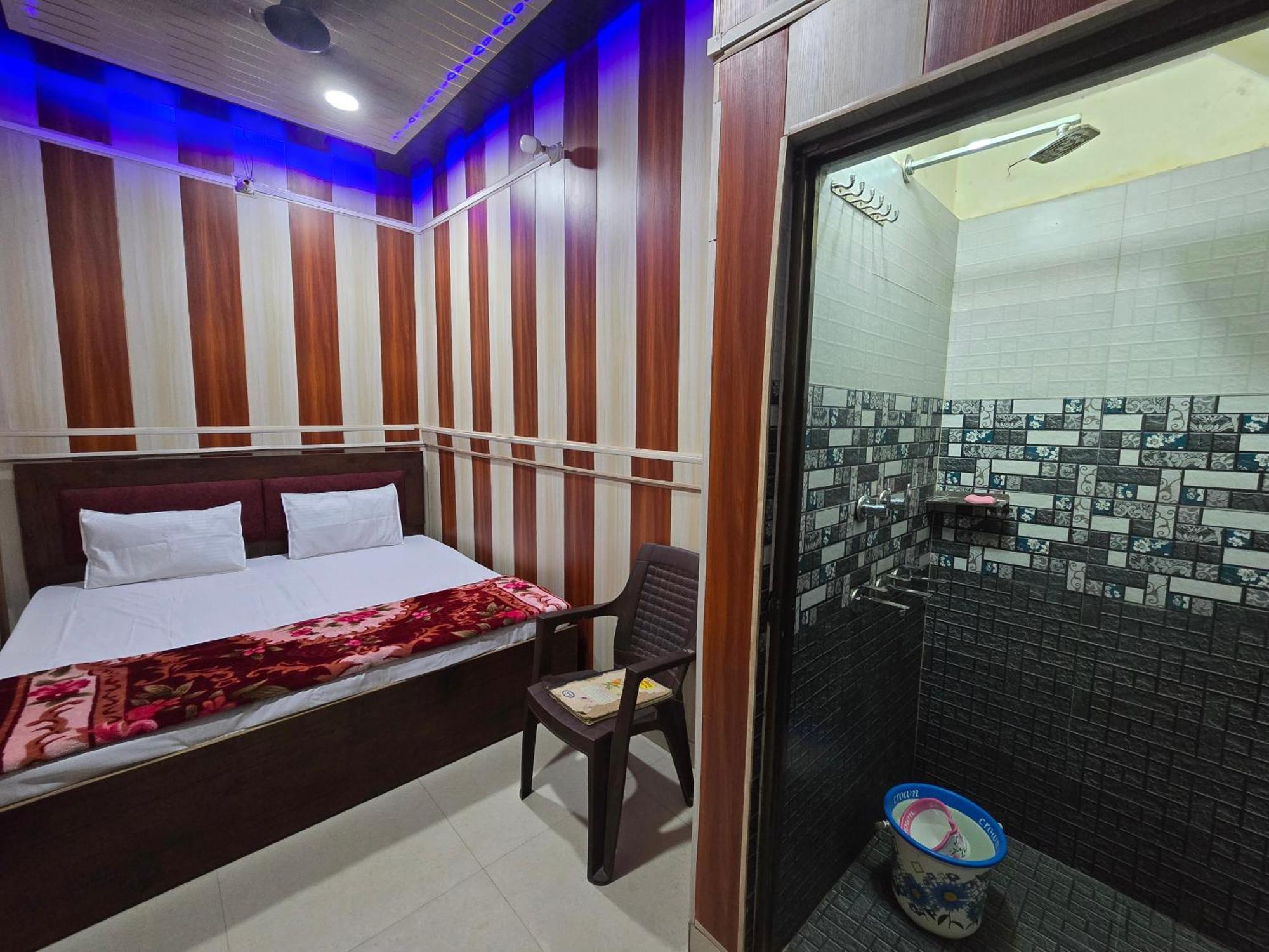 Ramlala Paying Guest House Stay Just 100M From Saryu Ghat, Ayodhya Zewnętrze zdjęcie