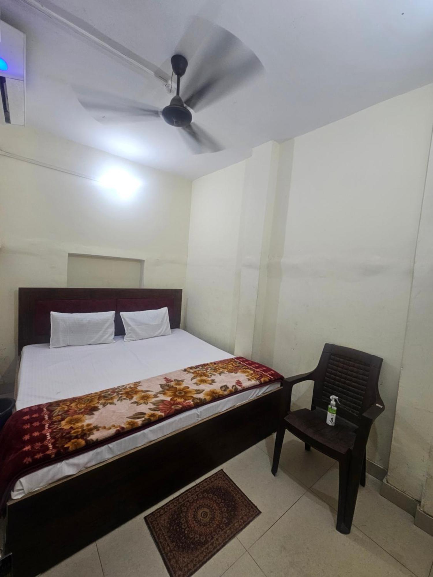 Ramlala Paying Guest House Stay Just 100M From Saryu Ghat, Ayodhya Zewnętrze zdjęcie