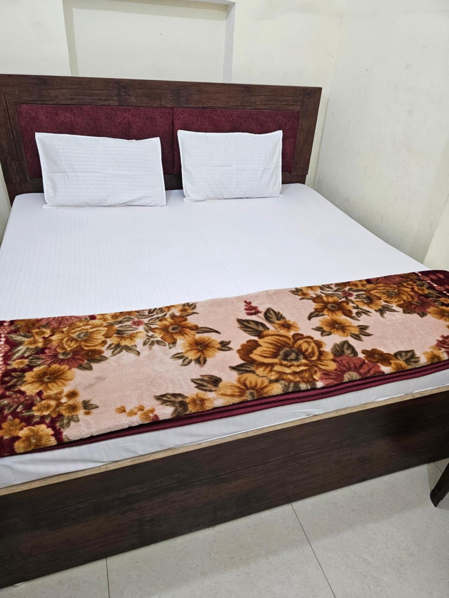 Ramlala Paying Guest House Stay Just 100M From Saryu Ghat, Ayodhya Zewnętrze zdjęcie